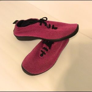 Arcopedico Knit Sneaker